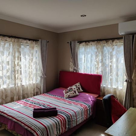 Monique'S Rose Room Prvt Bthrm Ac Tv Auckland Phòng bức ảnh